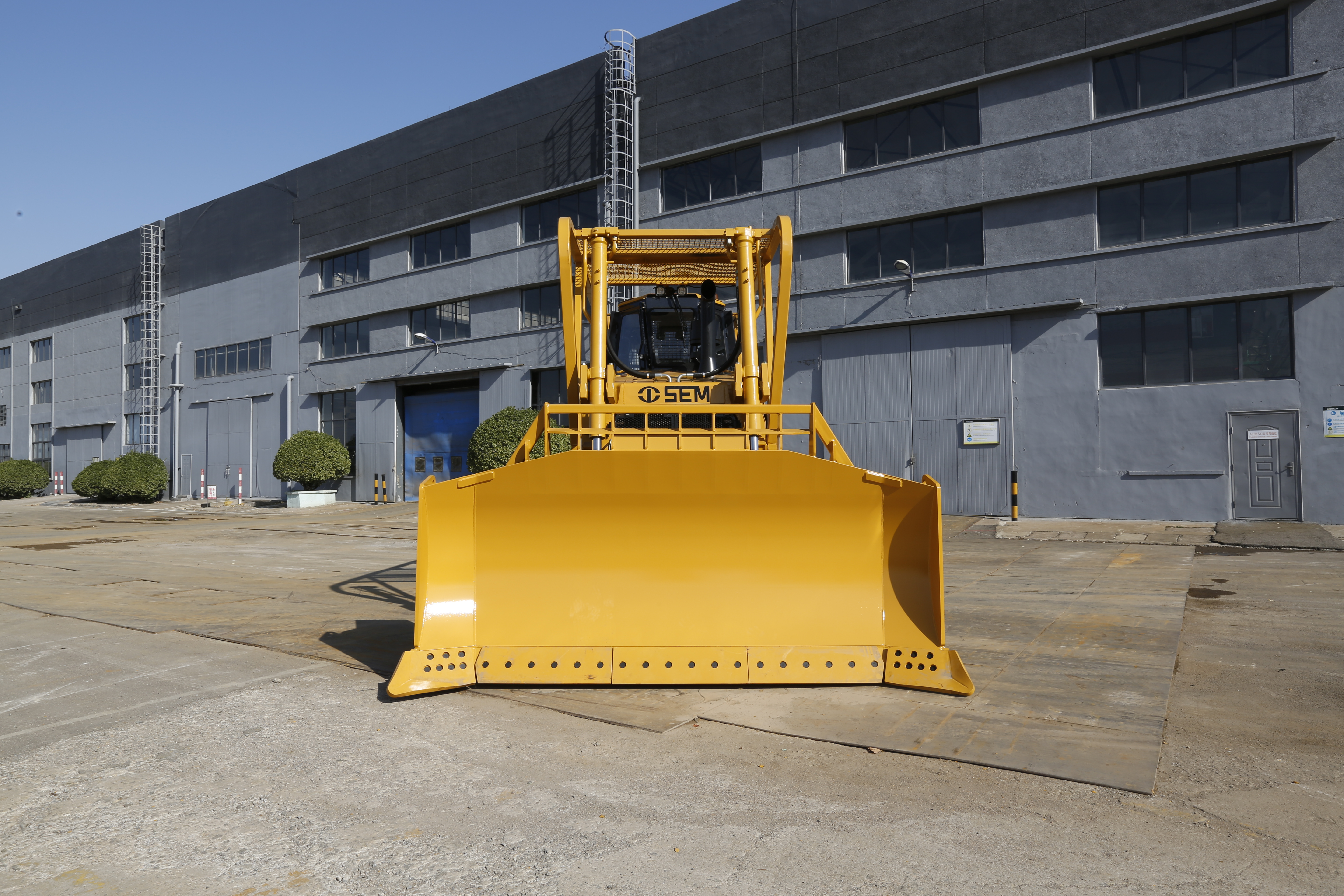 SEM822D Machine Styling2